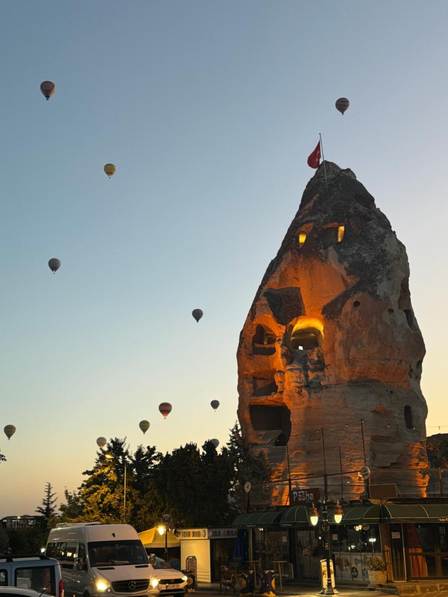 hotels crazyhorse Ortahisar Kültér fotó